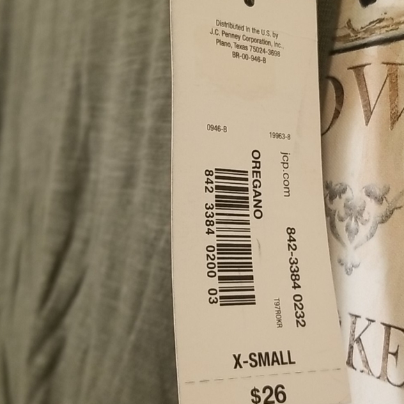 NWT a.n.a Oregano High Low Embellished Shoulder T - Picture 3 of 10